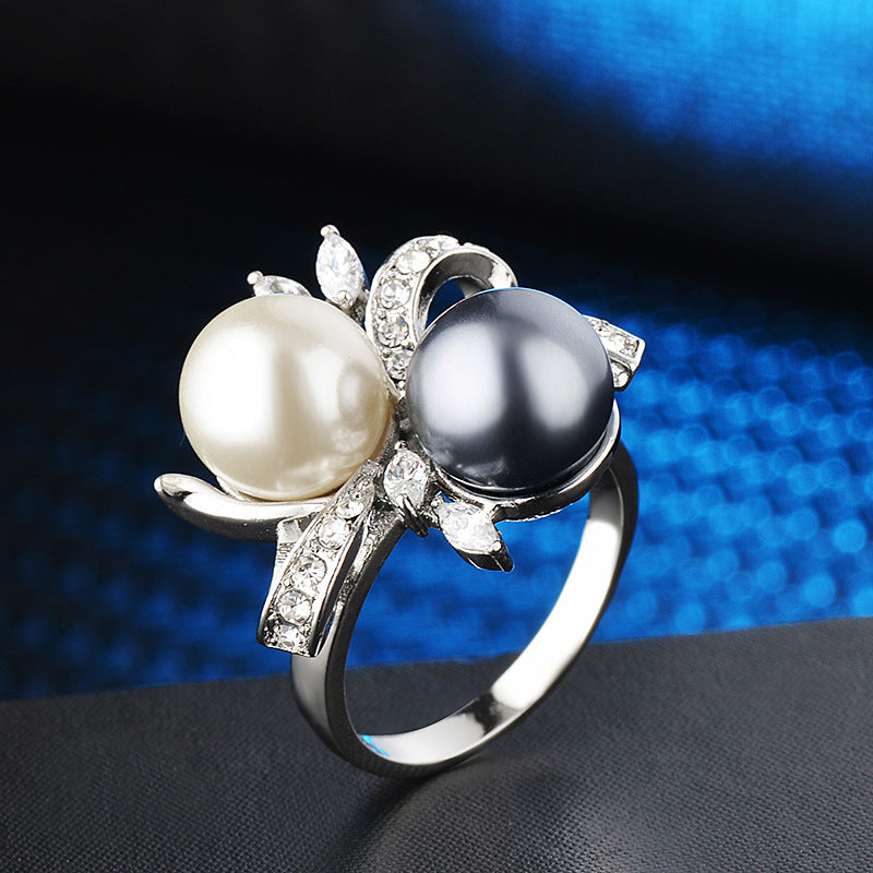 Fashion  Creative Two-Color Pearl Diamond Ring