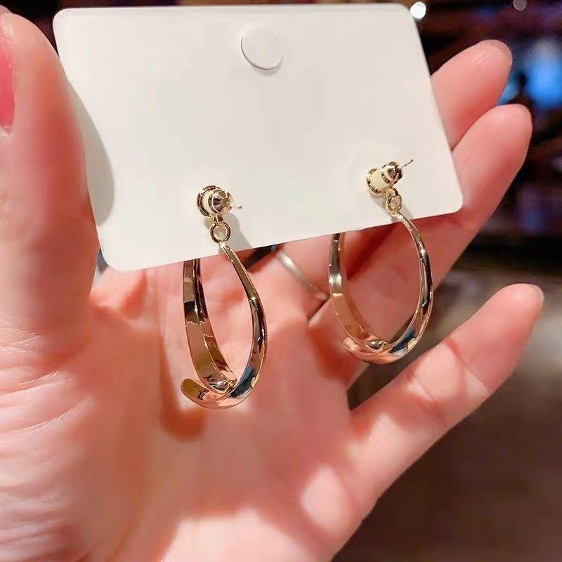 Simple Curved Earrings
